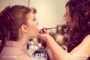 Verónica Cañete y @CazcarraGroup impartirán varias Master Class sobre maquillaje navideño en @CCLosArcos #sevillahoy